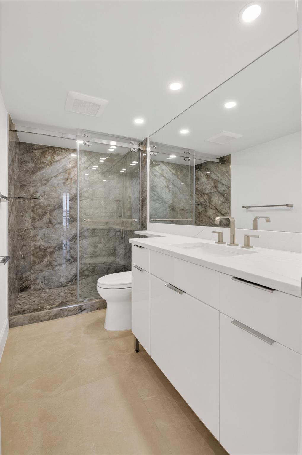 2667 N Ocean Boulevard I612