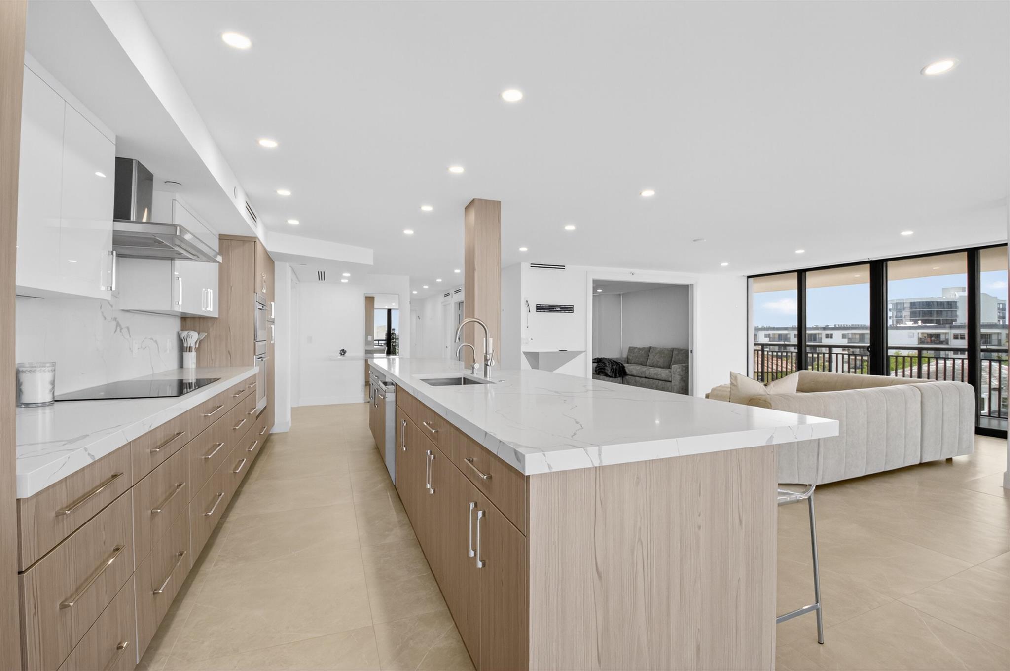 2667 N Ocean Boulevard I612