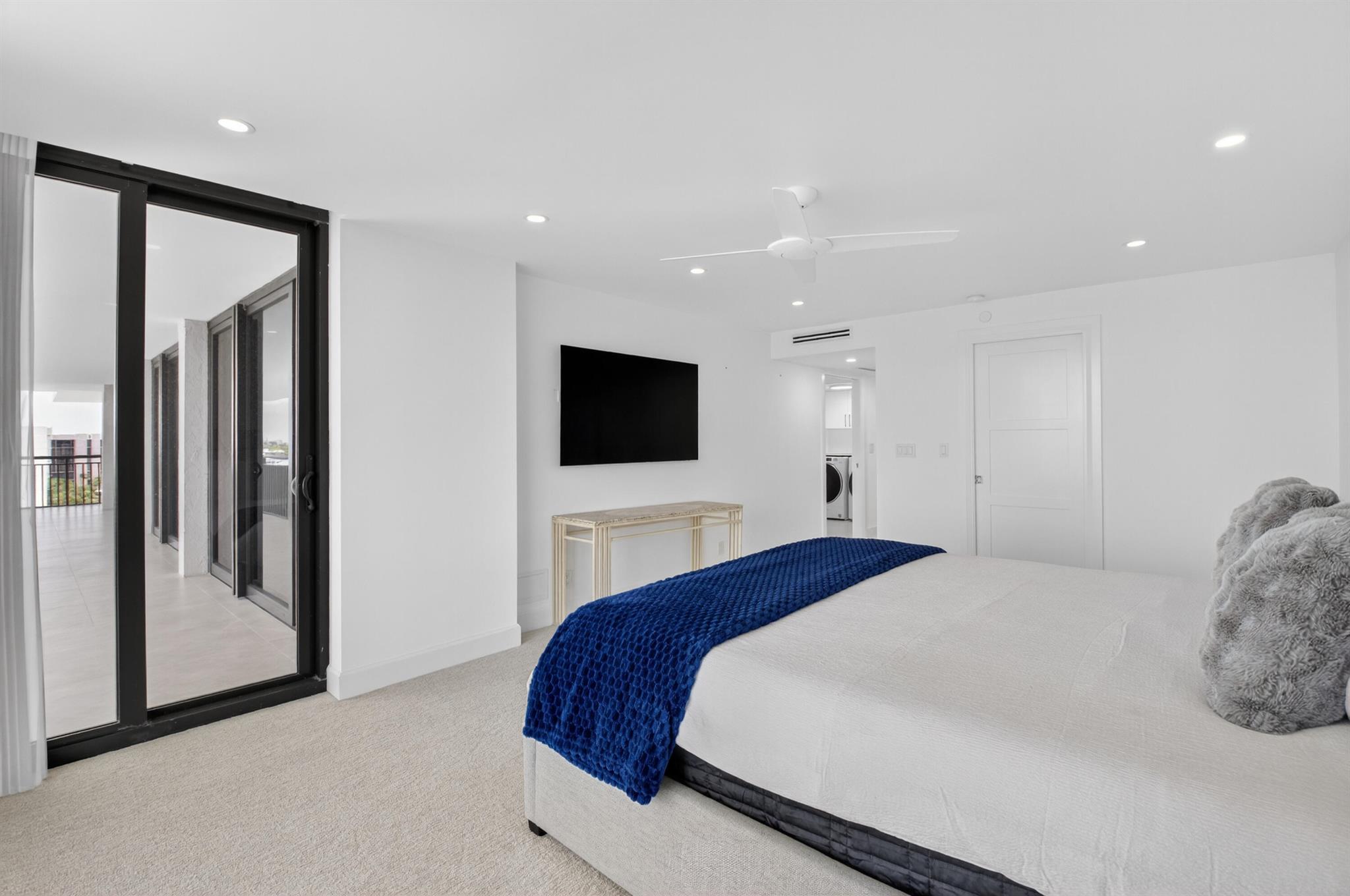 2667 N Ocean Boulevard I612