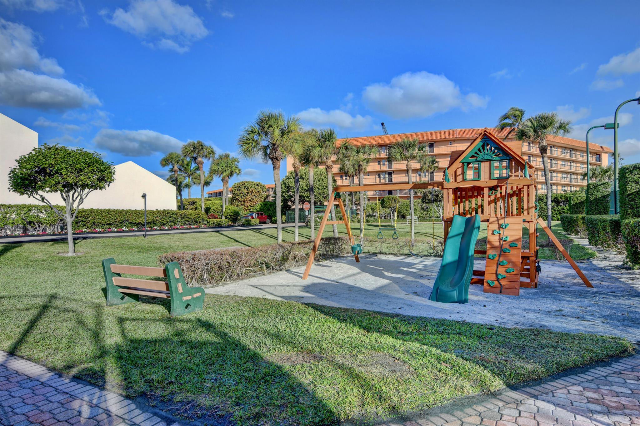 2667 N Ocean Boulevard I612
