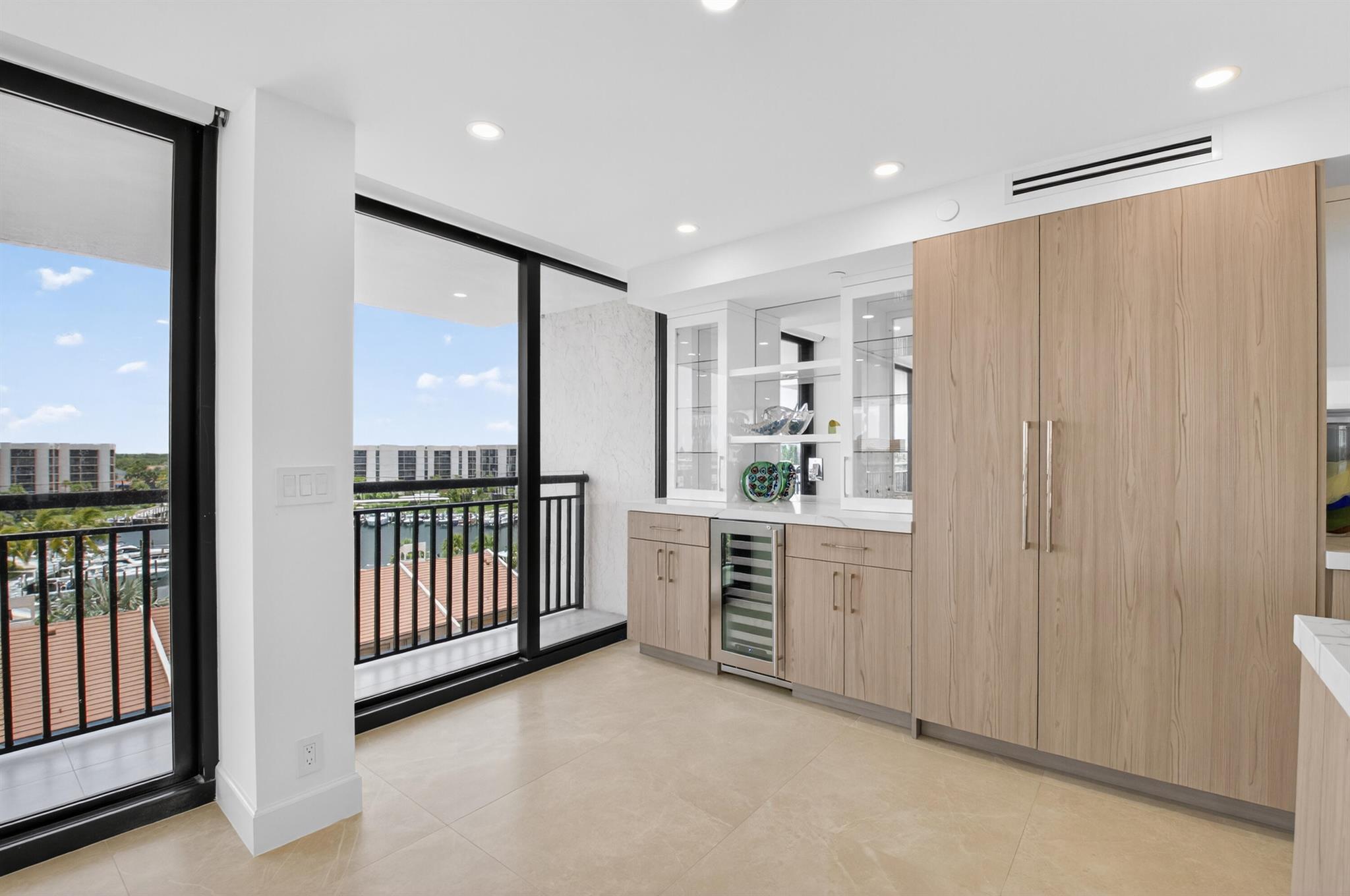 2667 N Ocean Boulevard I612