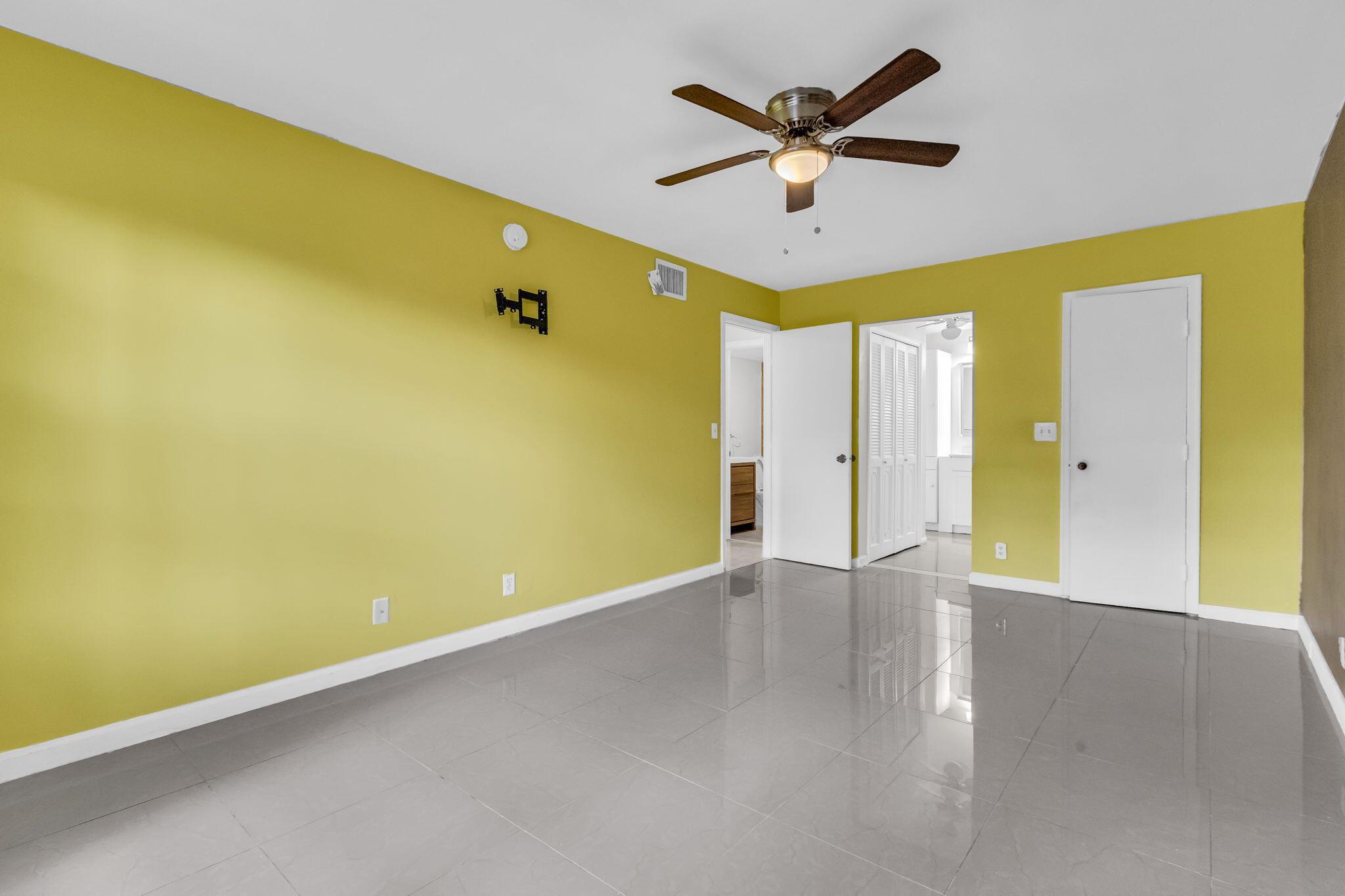 9810 Pineapple Tree Drive 107