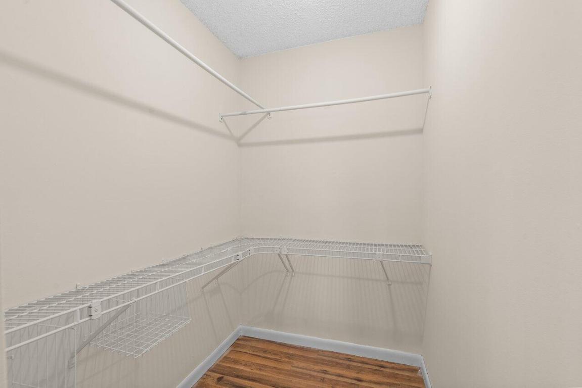 9112 SW 21st Court E