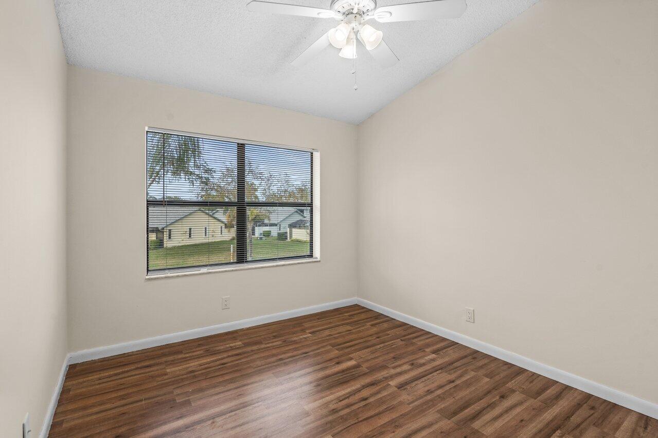 9112 SW 21st Court E