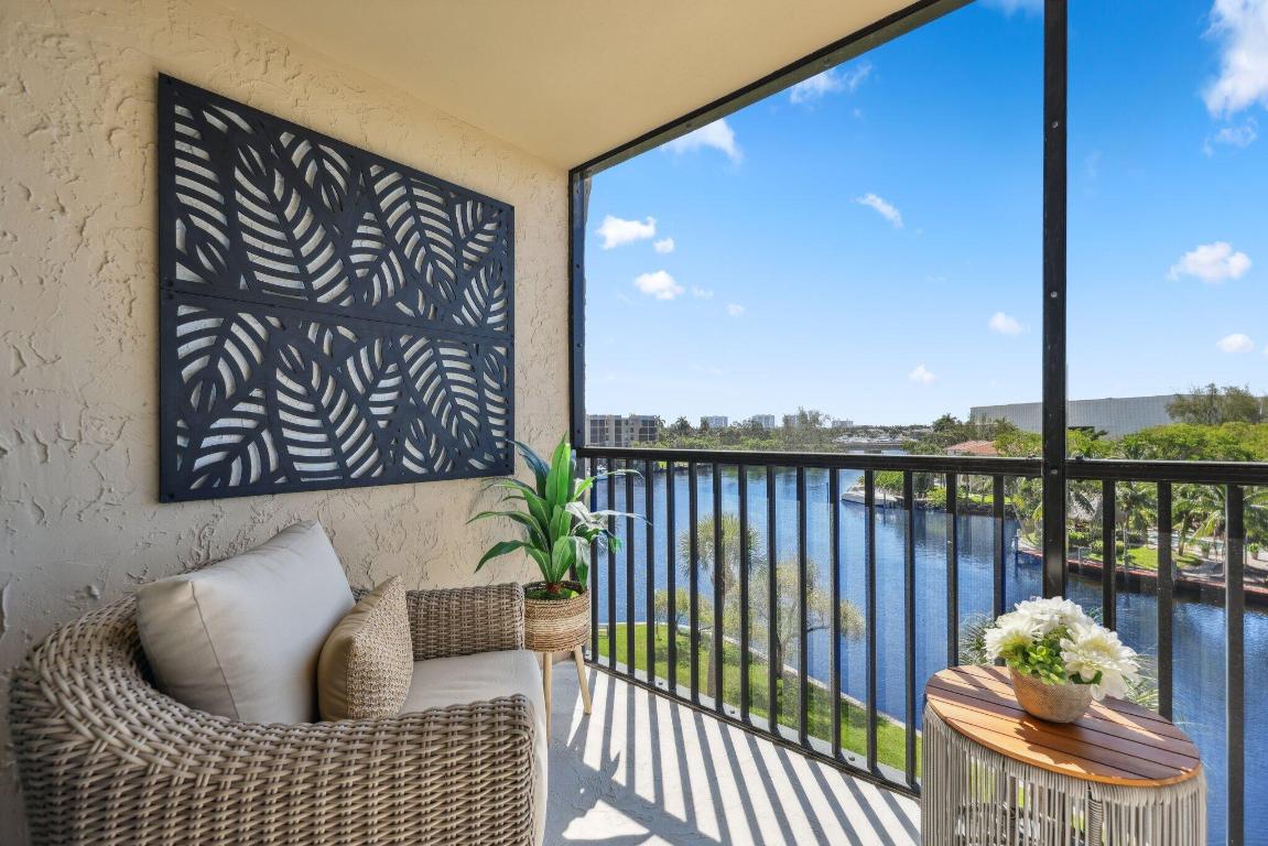 13 Royal Palm Way 5020