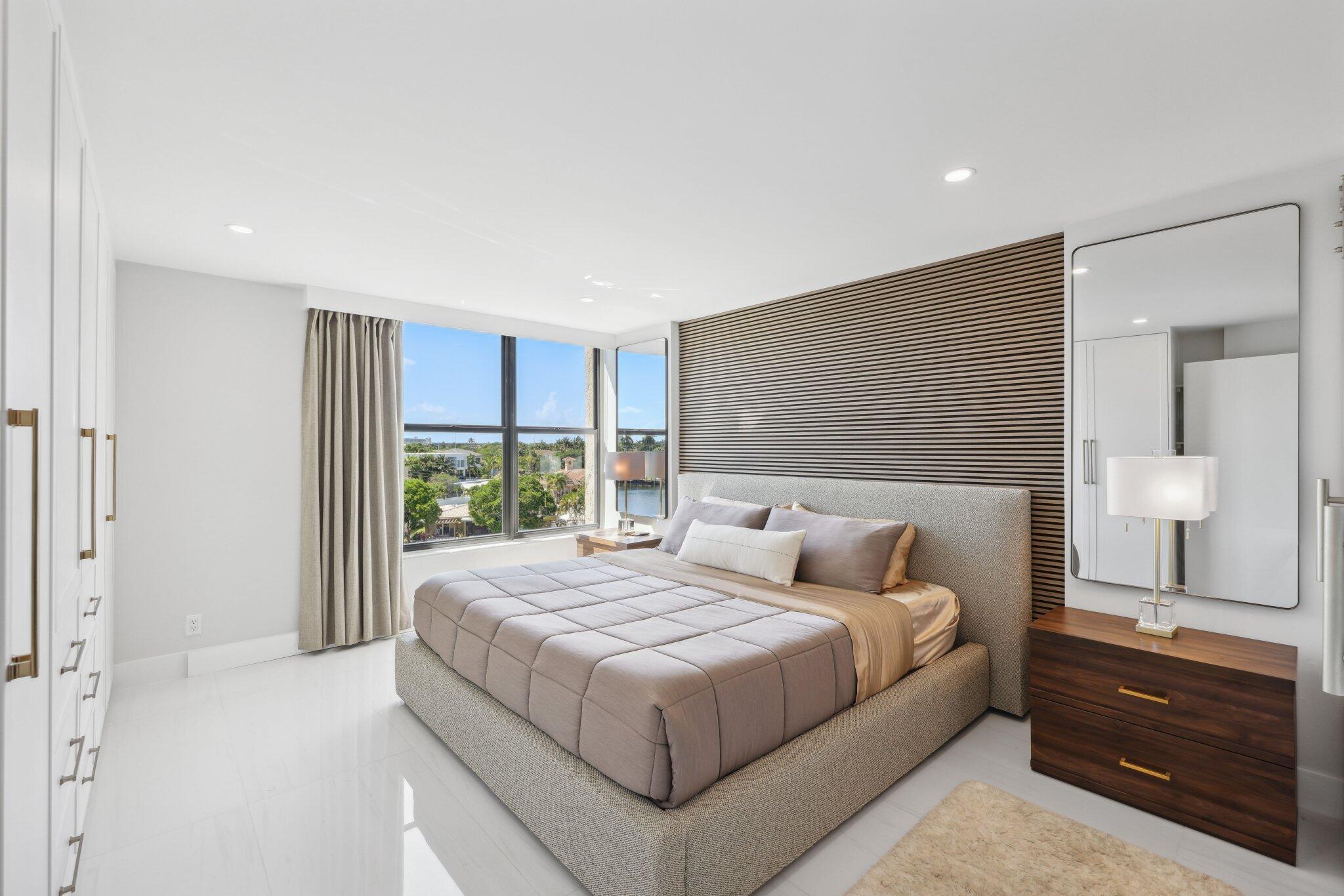 13 Royal Palm Way 5020