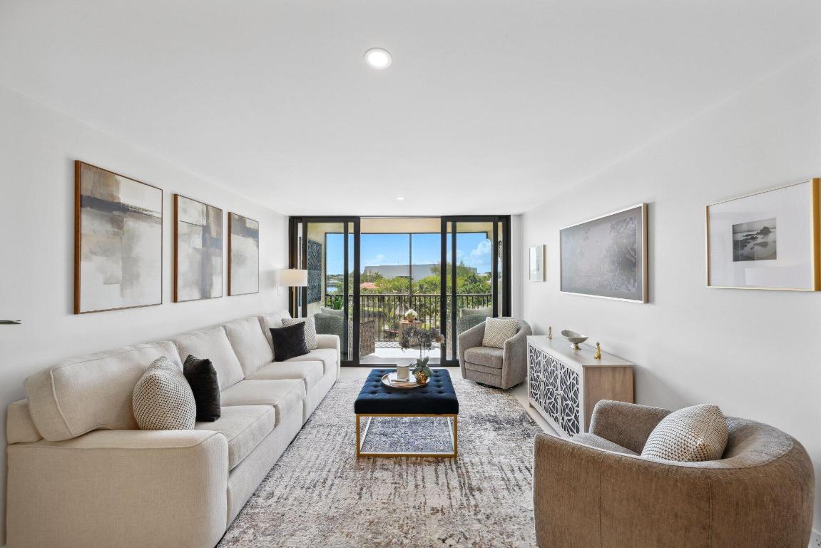 13 Royal Palm Way 5020