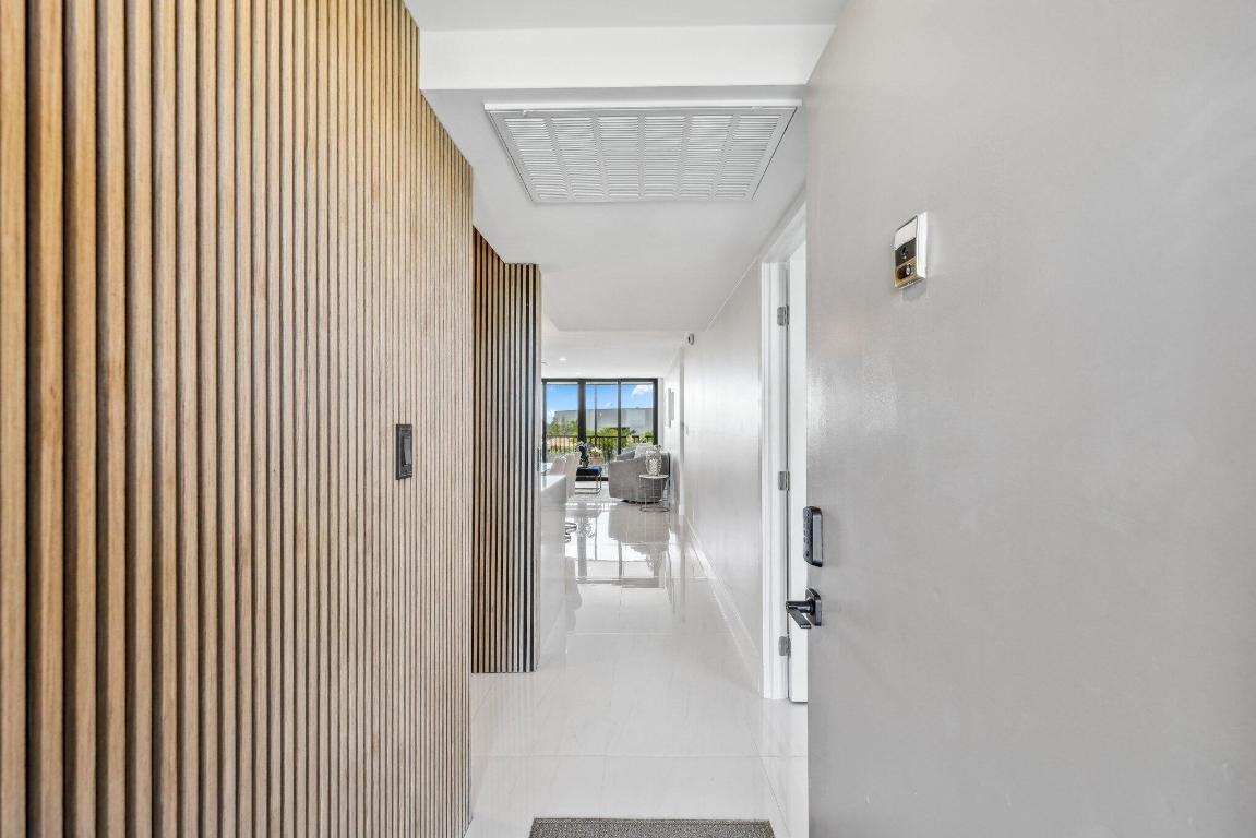 13 Royal Palm Way 5020