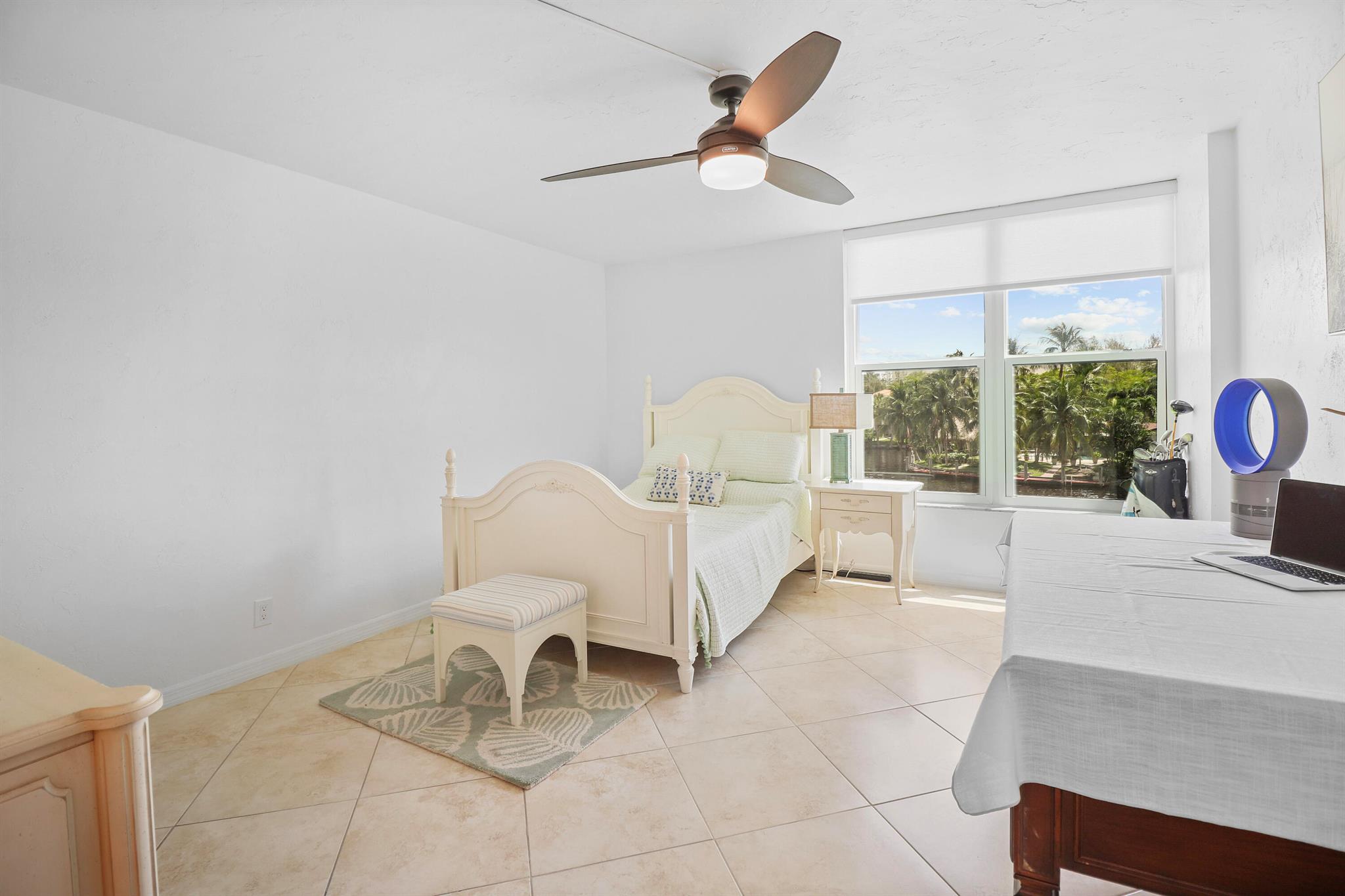 13 Royal Palm Way 302
