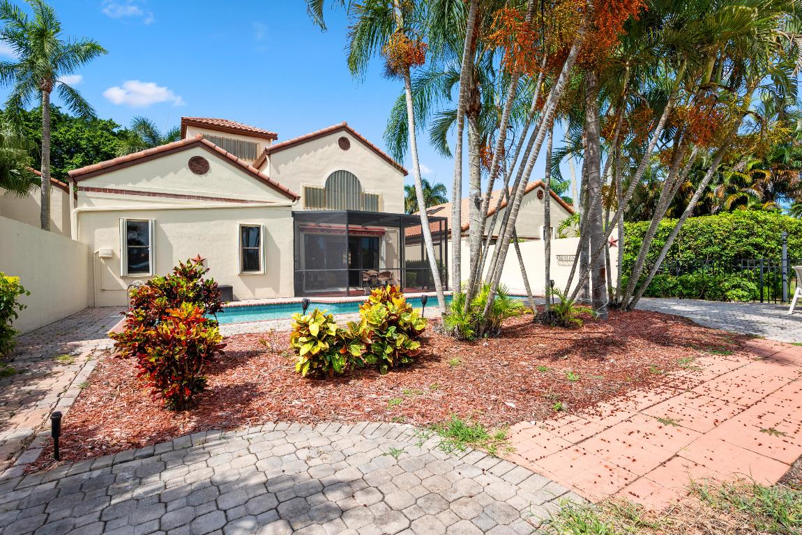 23452 Mirabella Circle S