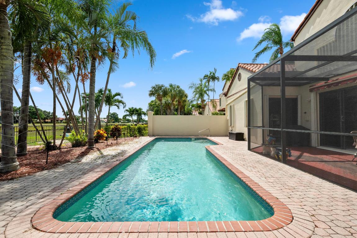 23452 Mirabella Circle S