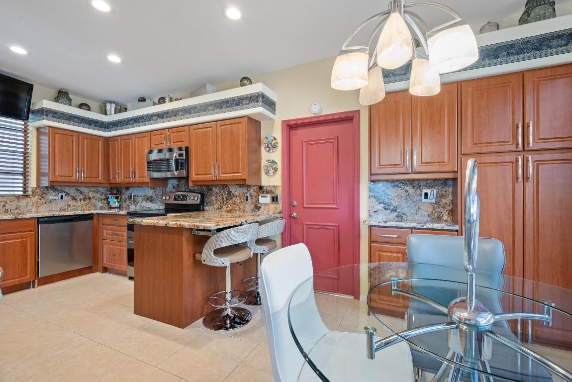 23452 Mirabella Circle S