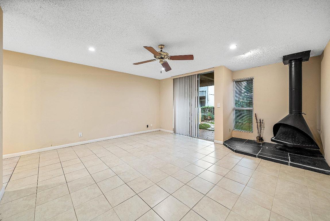 682 Kensington Place