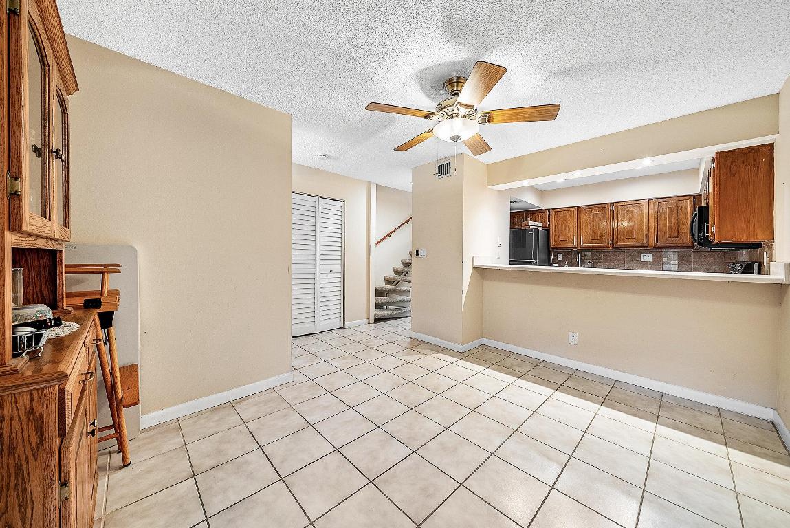 682 Kensington Place