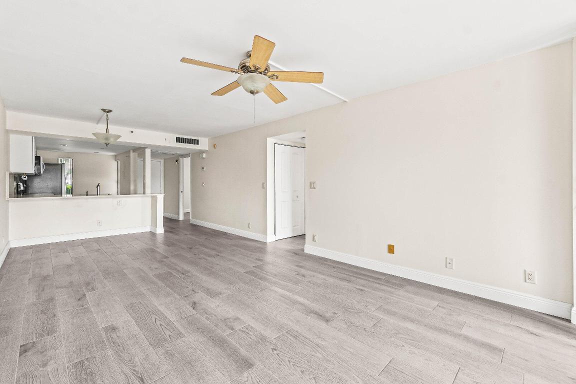 17 Royal Palm Way 103