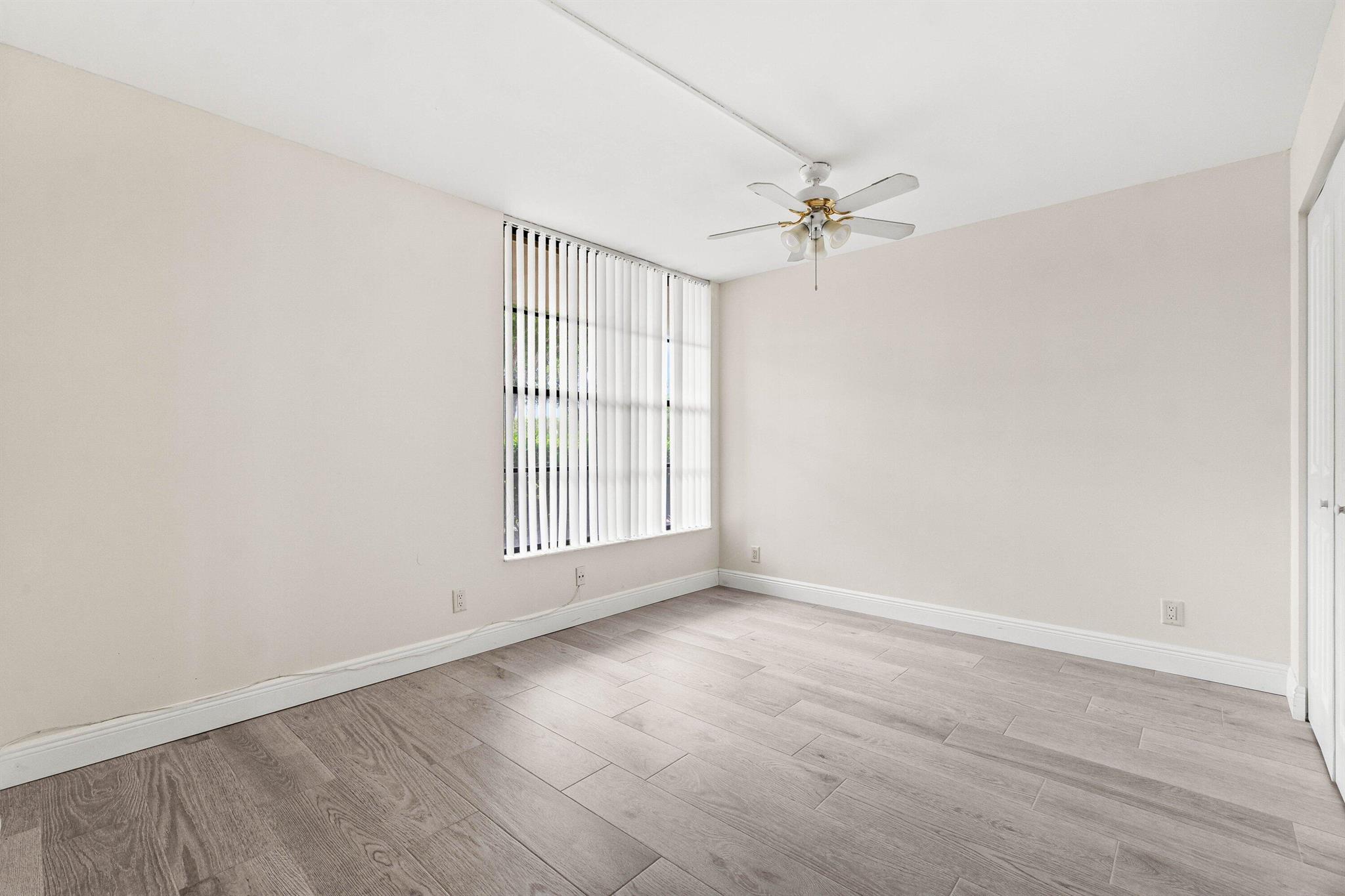 17 Royal Palm Way 103