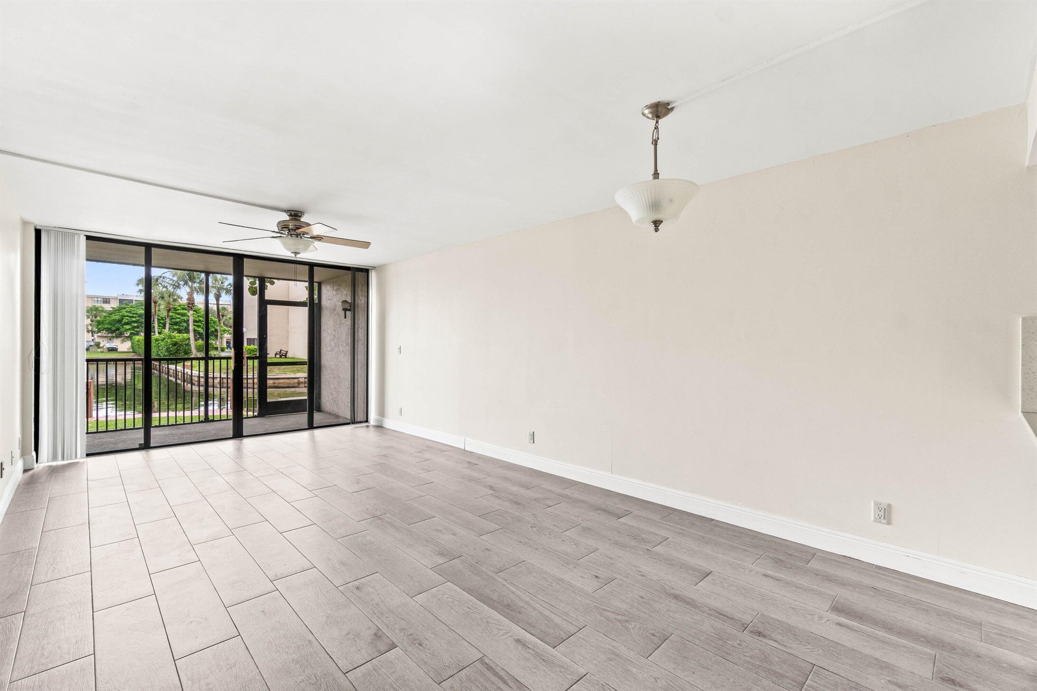 17 Royal Palm Way 103
