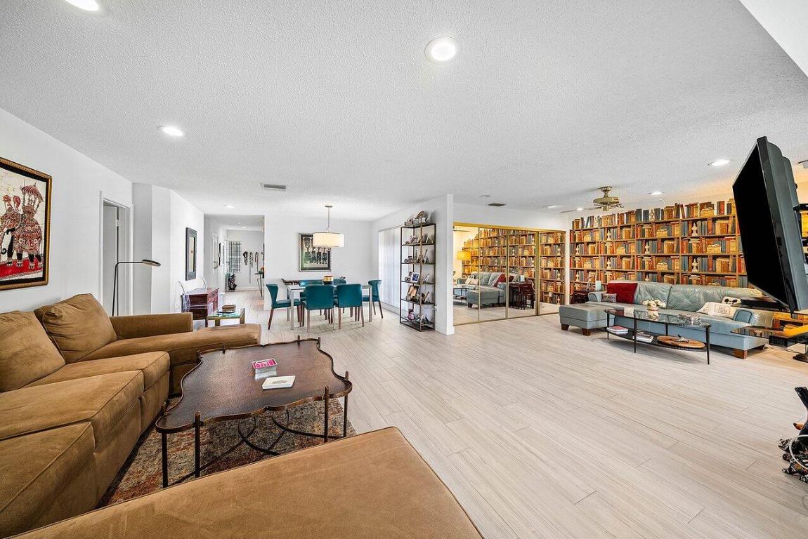 7920 Eastlake Drive 19-B