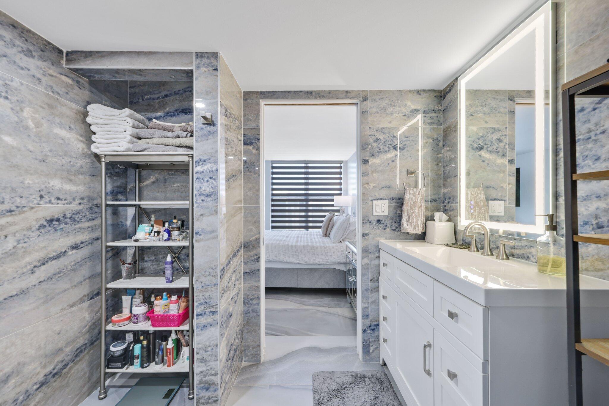 12 Royal Palm Way Unit 605