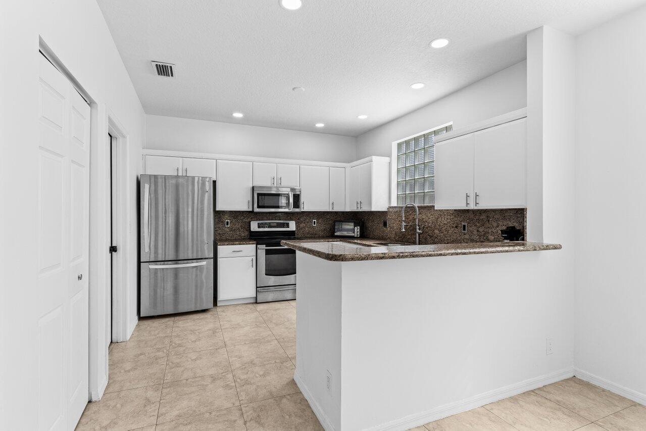 11157 Harbour Springs Circle