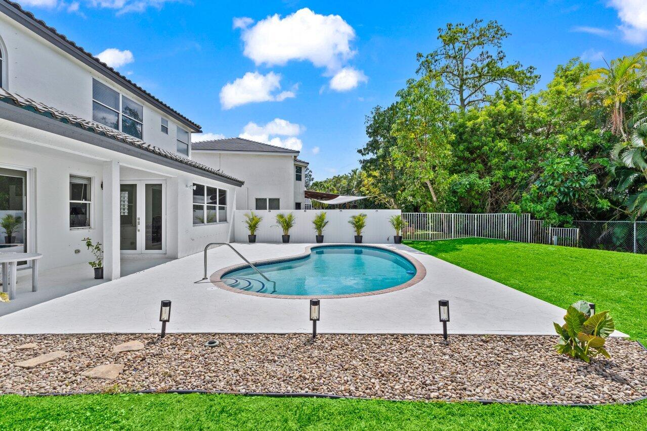 11157 Harbour Springs Circle