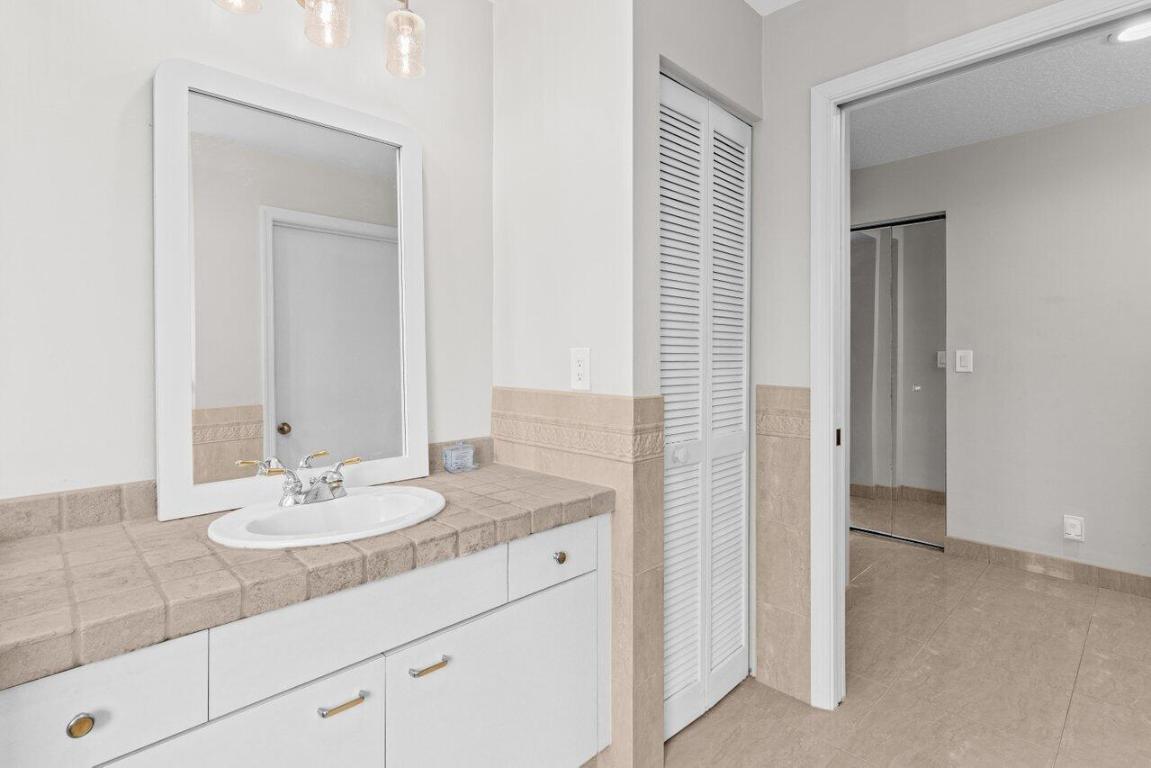 11157 Harbour Springs Circle