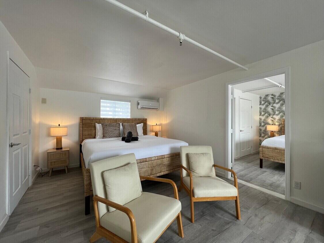 1020 N Riverside Drive