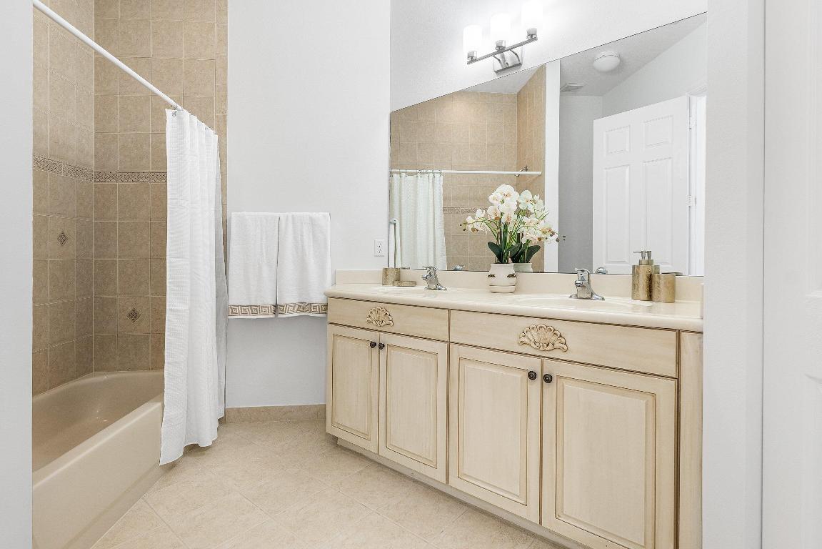 8782 Cobblestone Point Circle, Boynton Beach