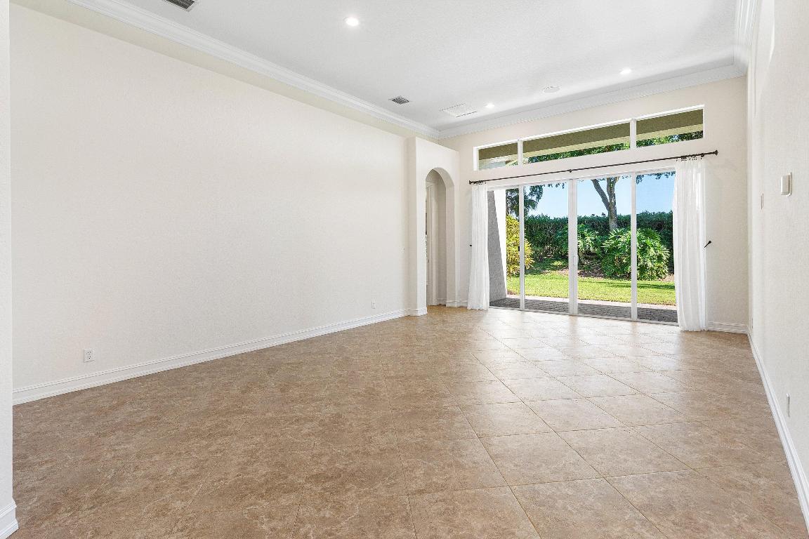 8782 Cobblestone Point Circle, Boynton Beach