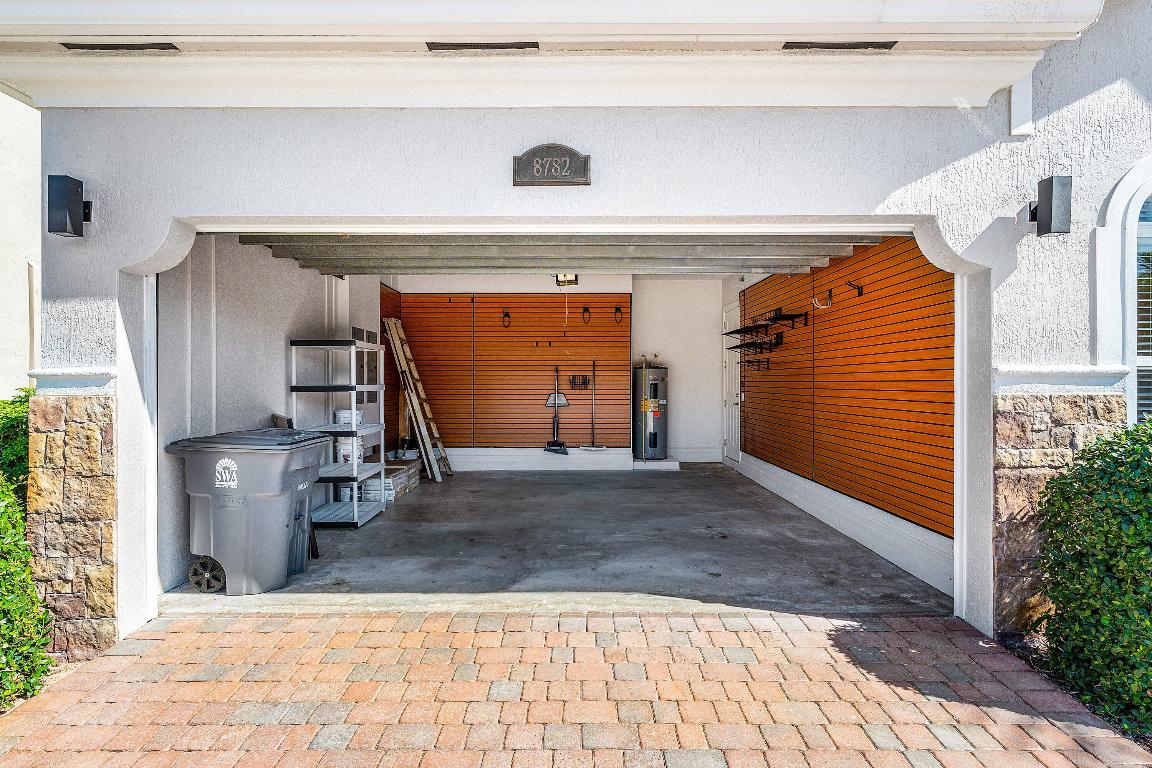 8782 Cobblestone Point Circle, Boynton Beach