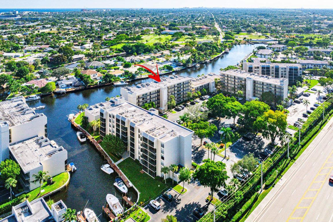 18 Royal Palm Way 109