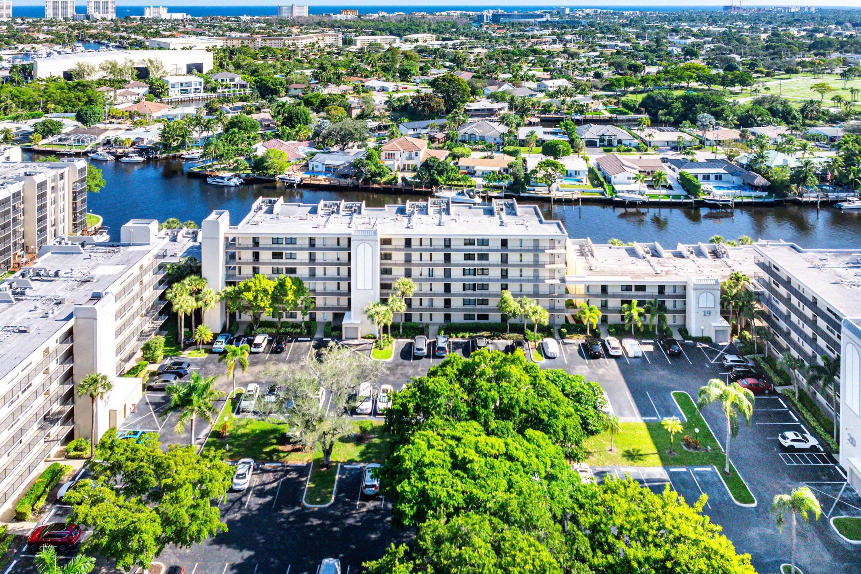 18 Royal Palm Way 109