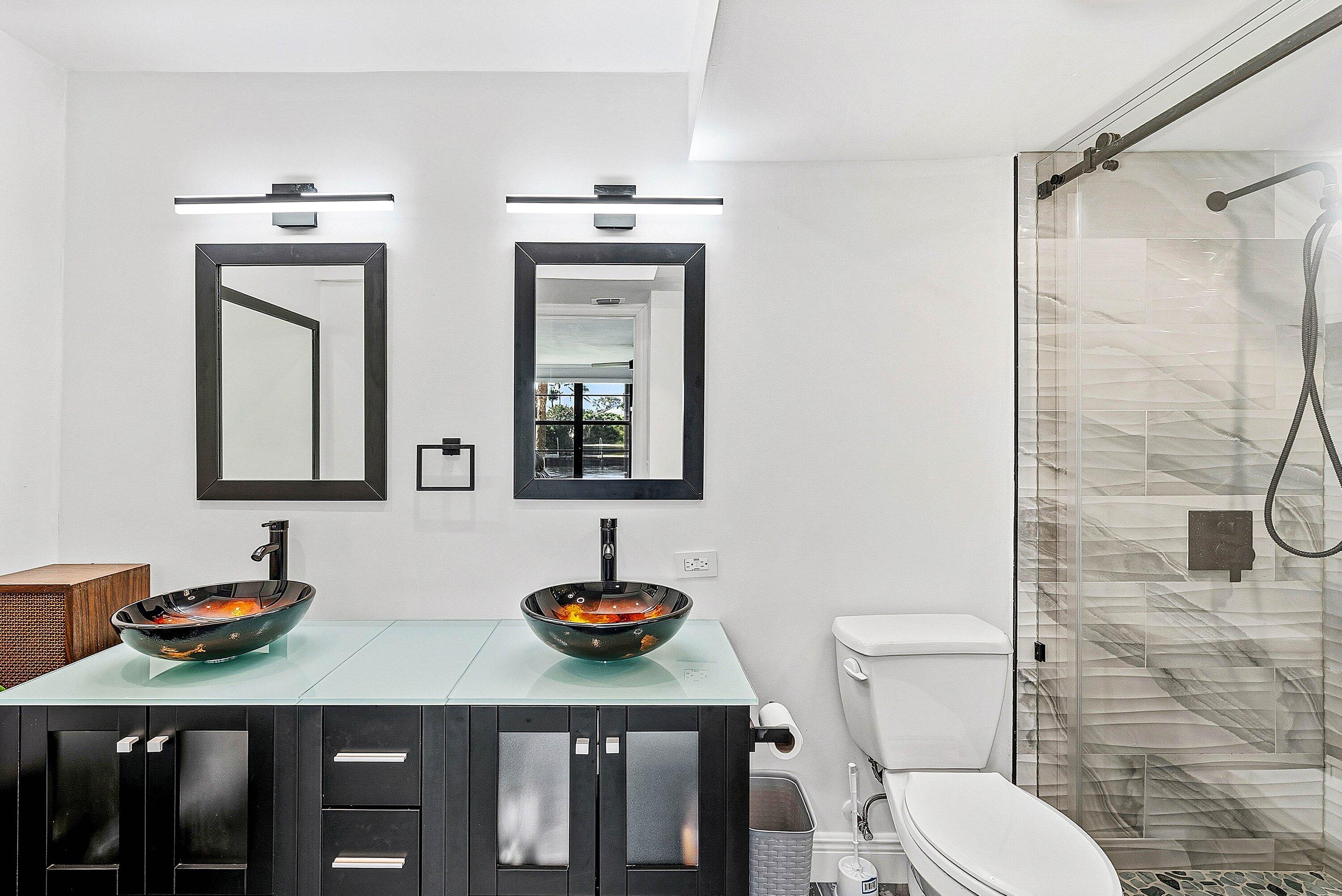 18 Royal Palm Way 109