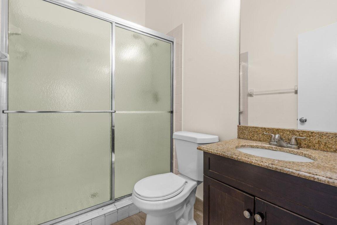 9112 SW 21st Court E