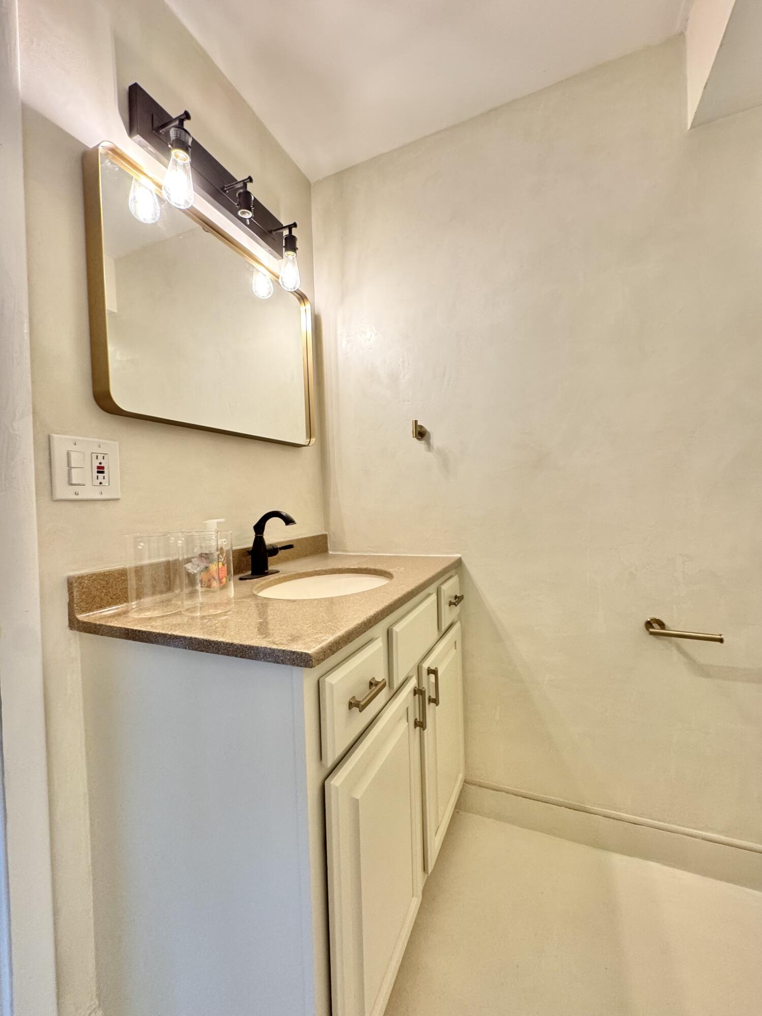 13 Royal Palm Way 302, Boca Raton Unit: 302