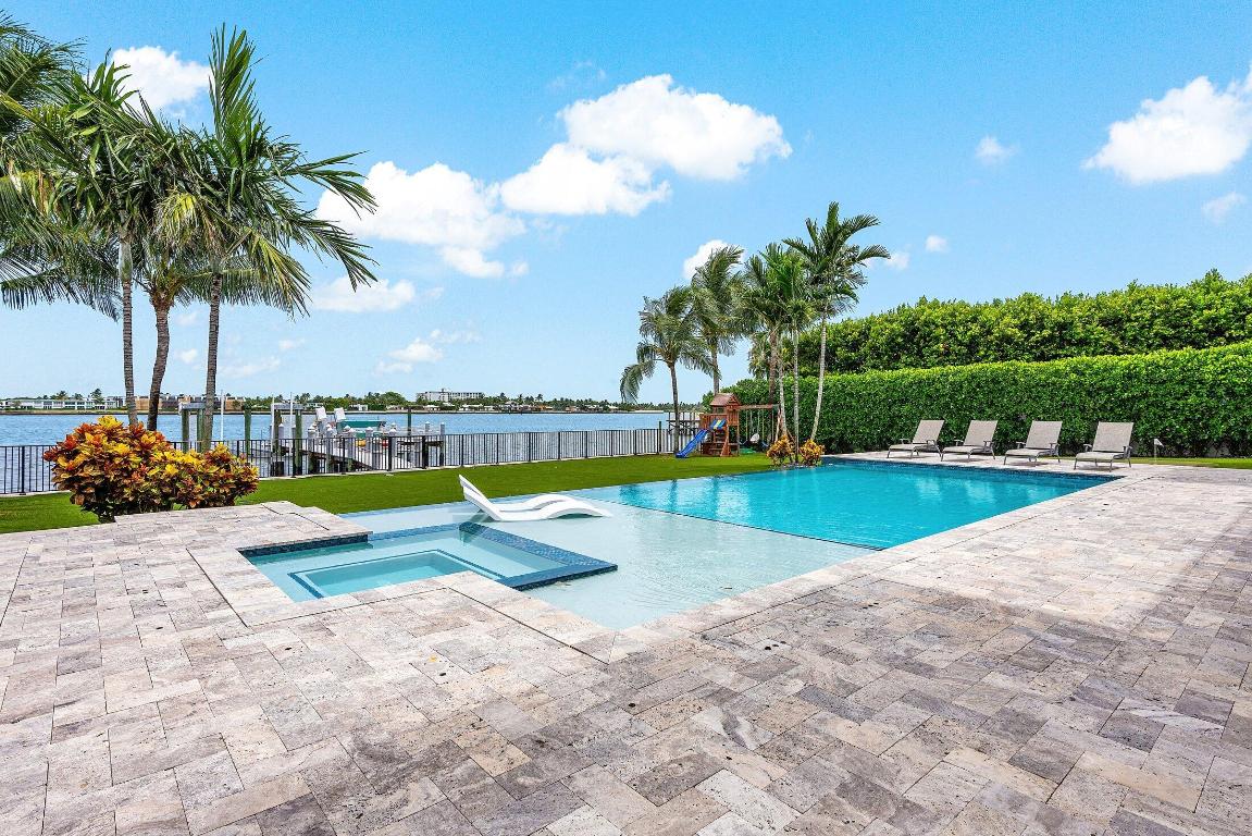 2100 Notre Dame Drive, Lake Worth Beach