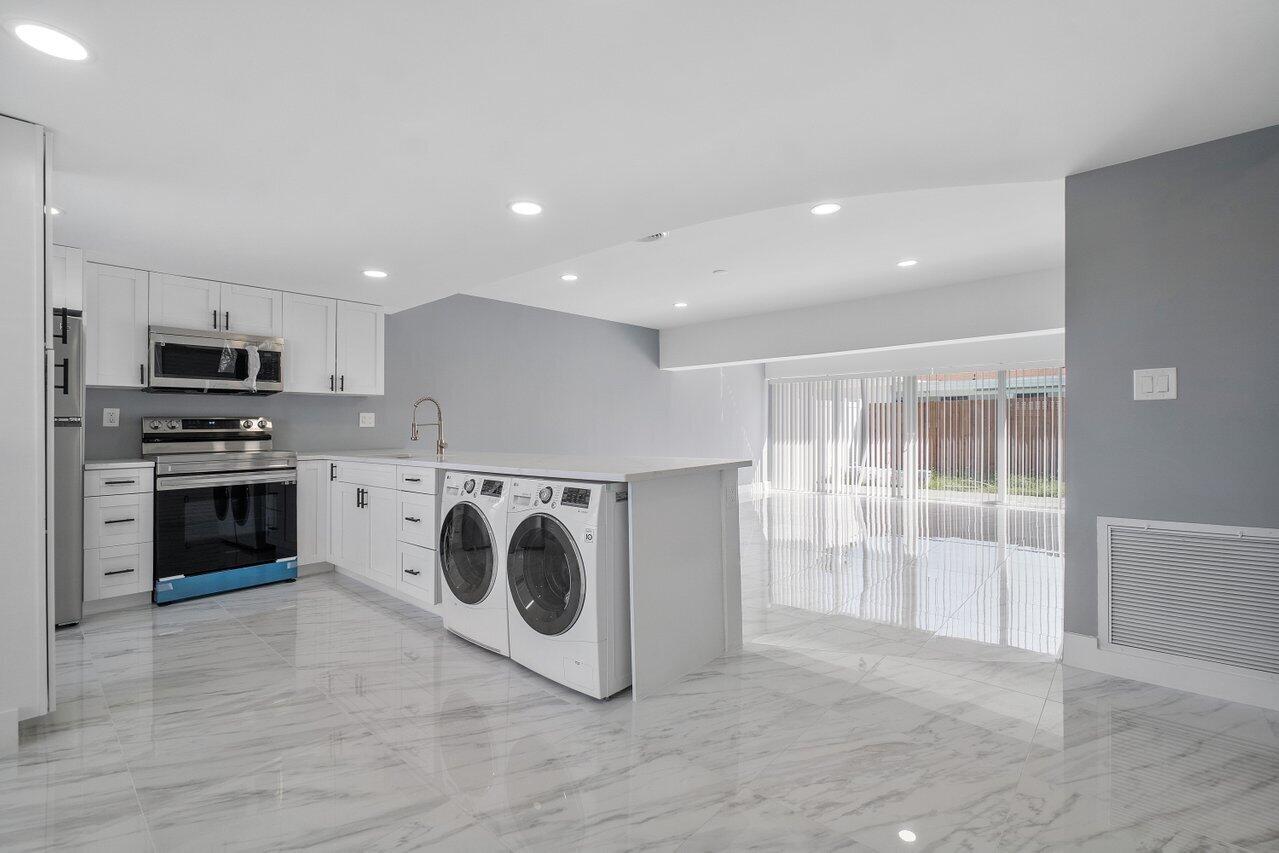 708-710 NE 23rd Avenue