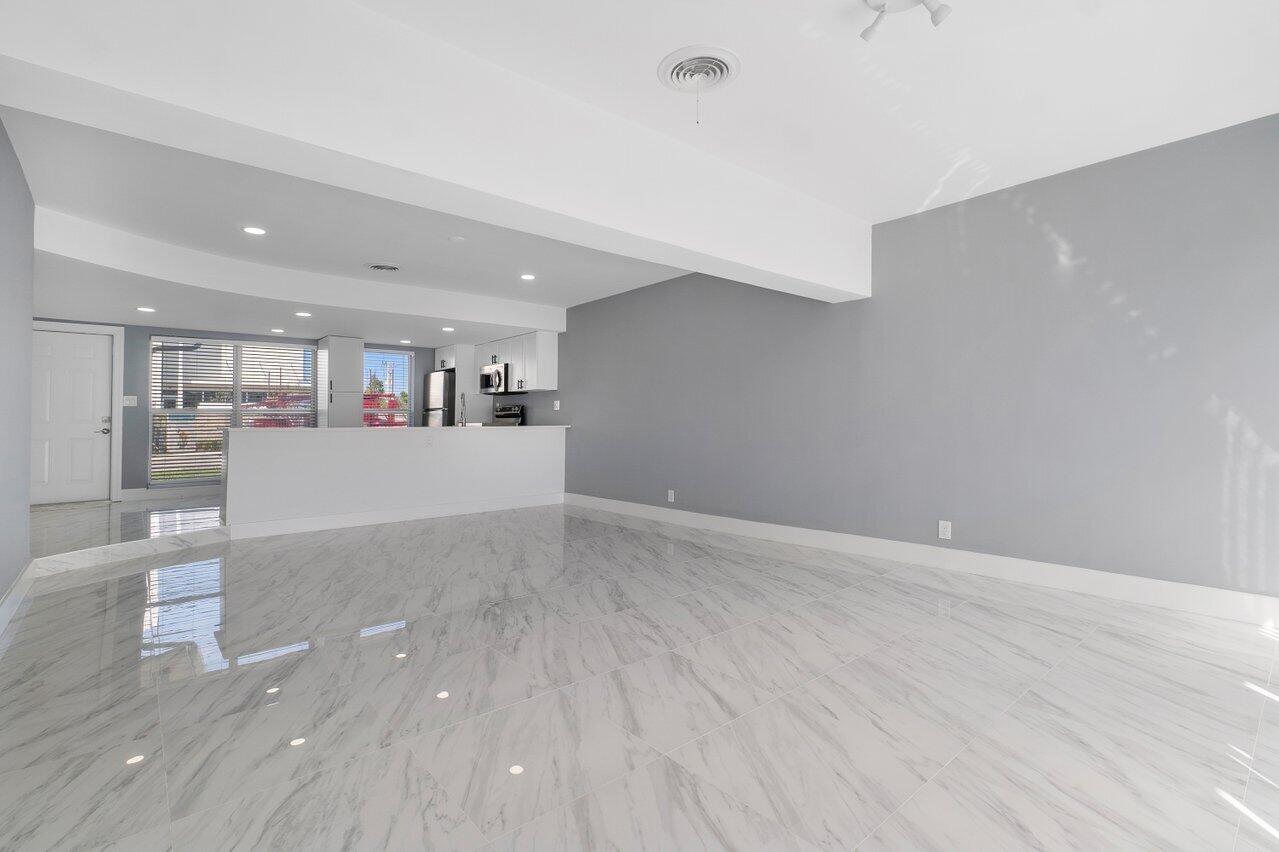 708-710 NE 23rd Avenue