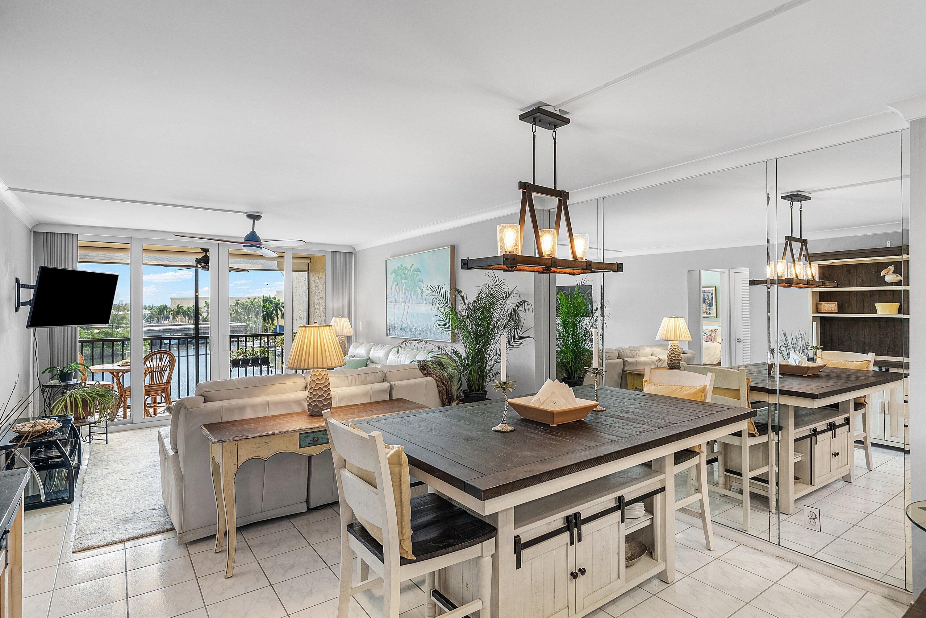 7 Royal Palm Way 507