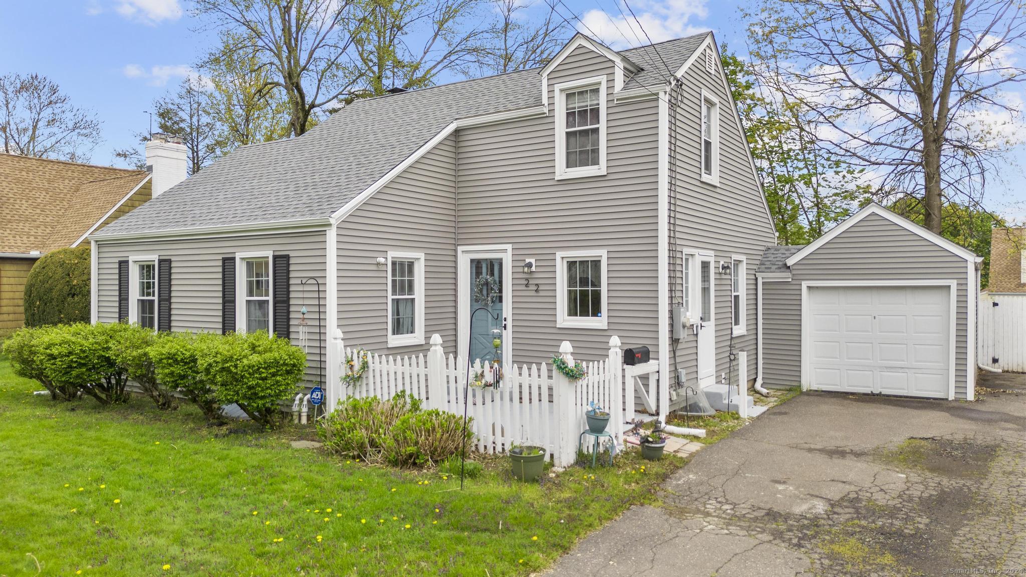 22 Cottage Avenue