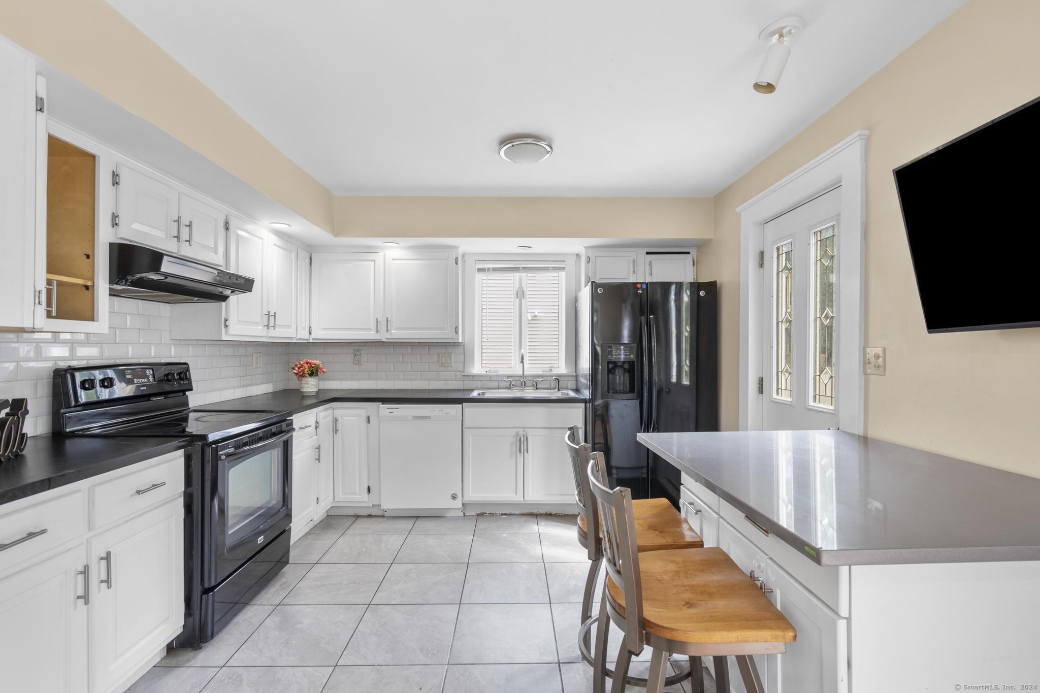 1075 North Colony Road