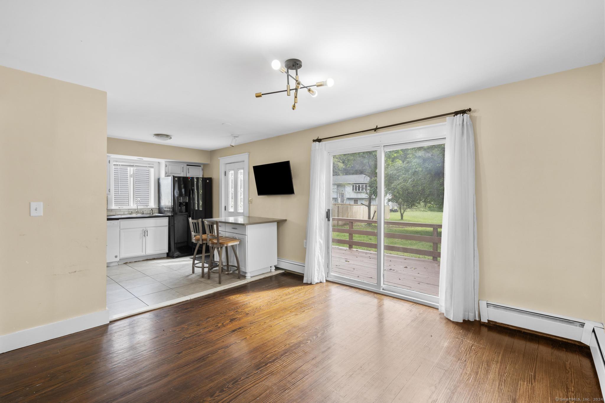 1075 North Colony Road