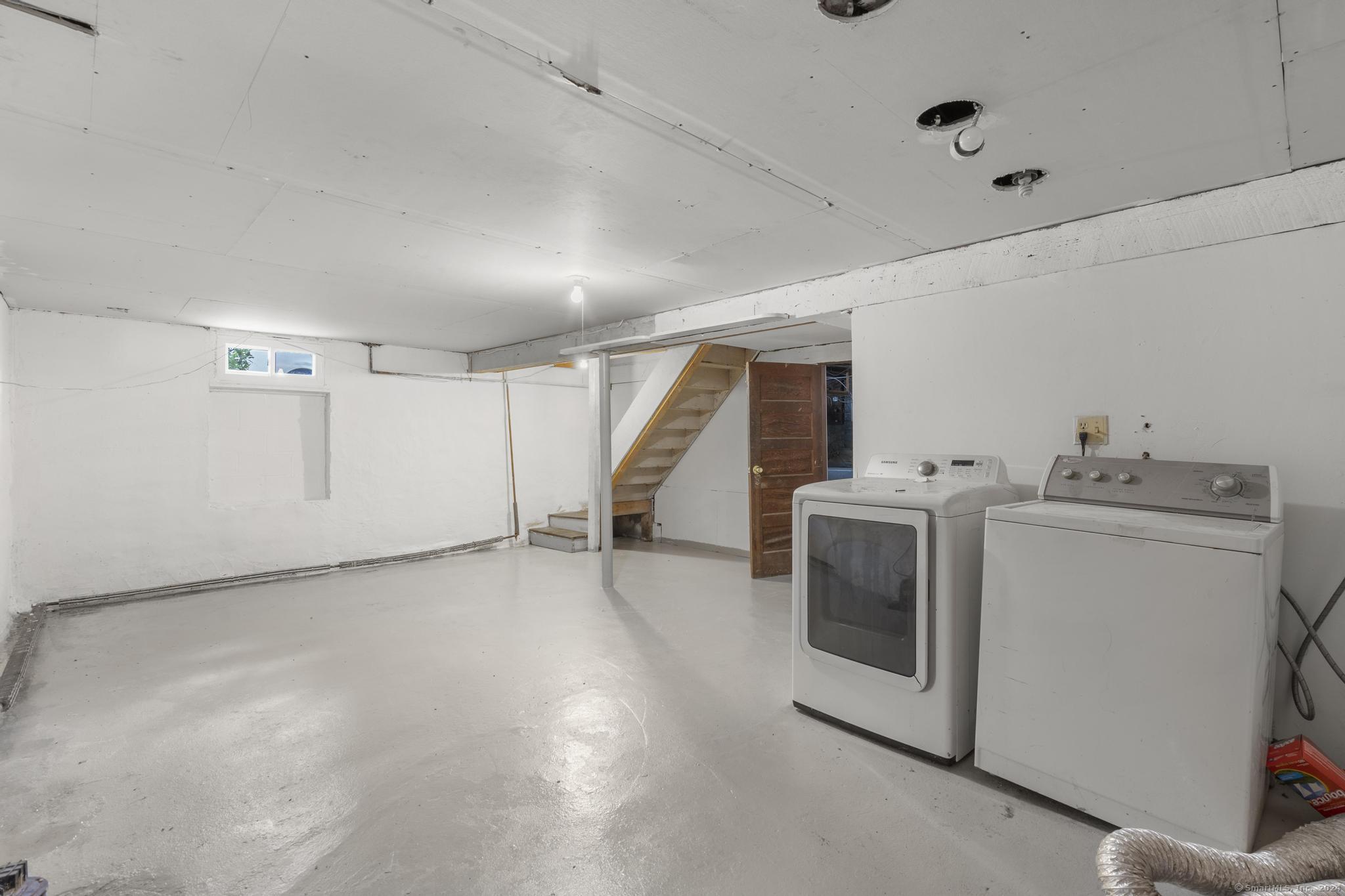 1075 North Colony Road
