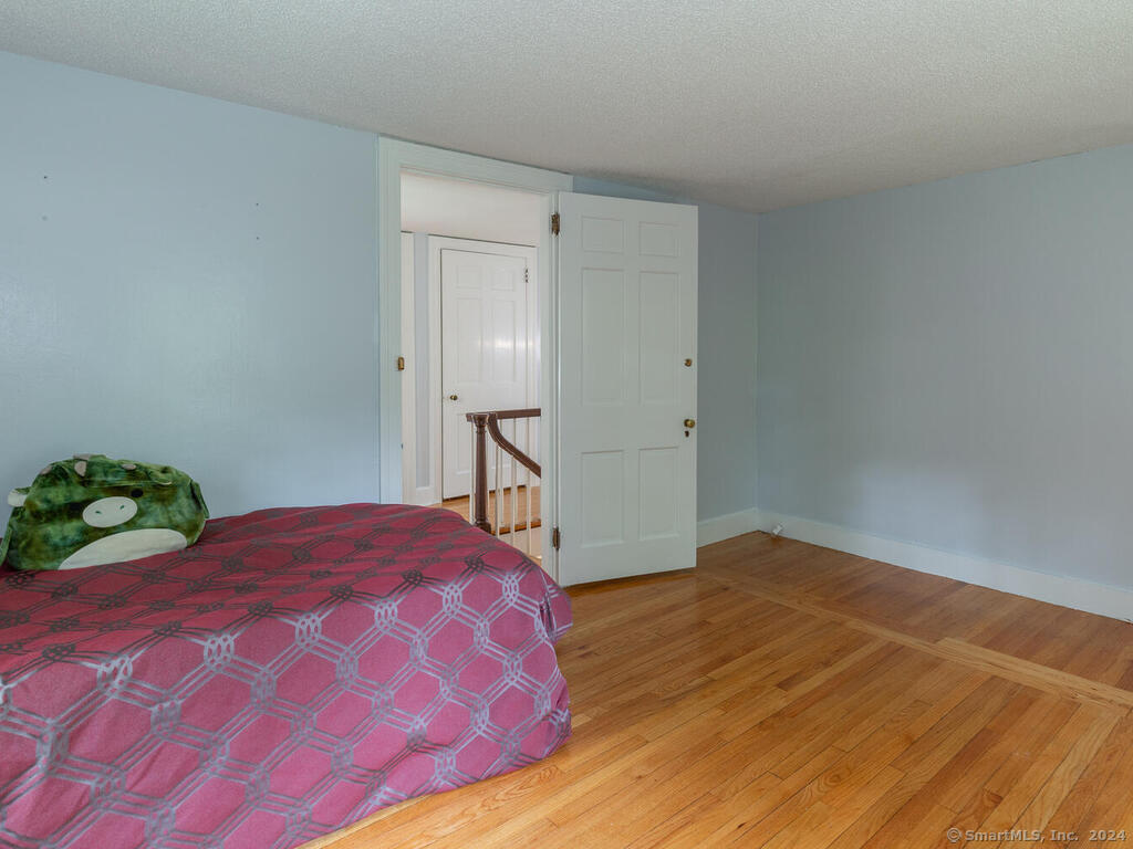 432 Hopmeadow Street
