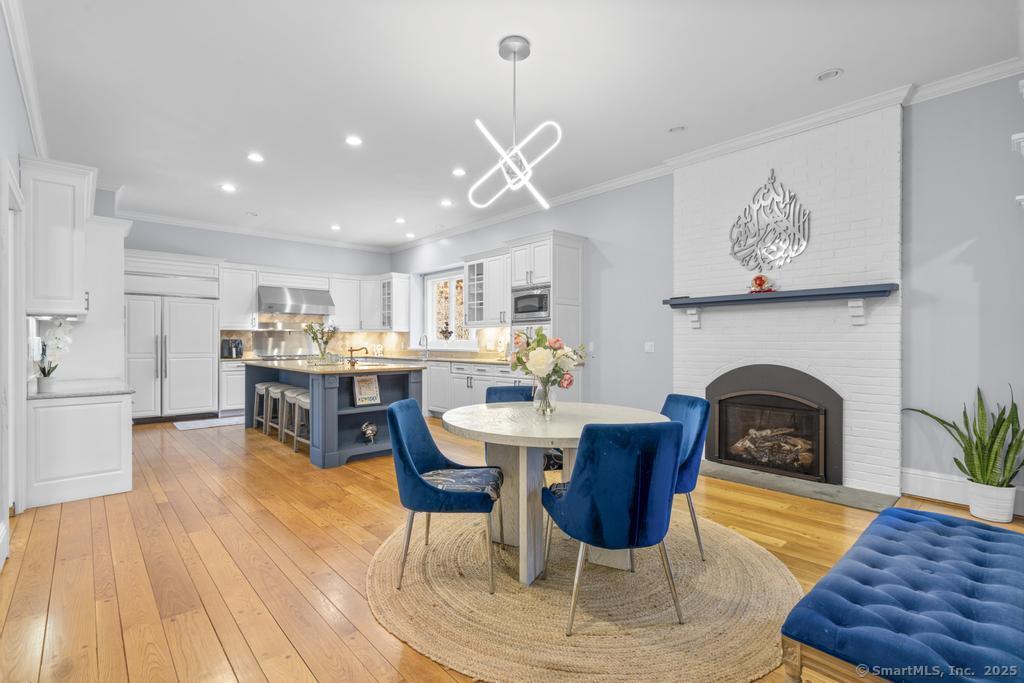 5 Whitney Lane