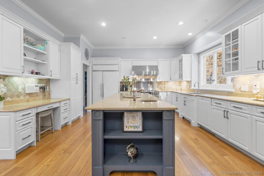 5 Whitney Lane