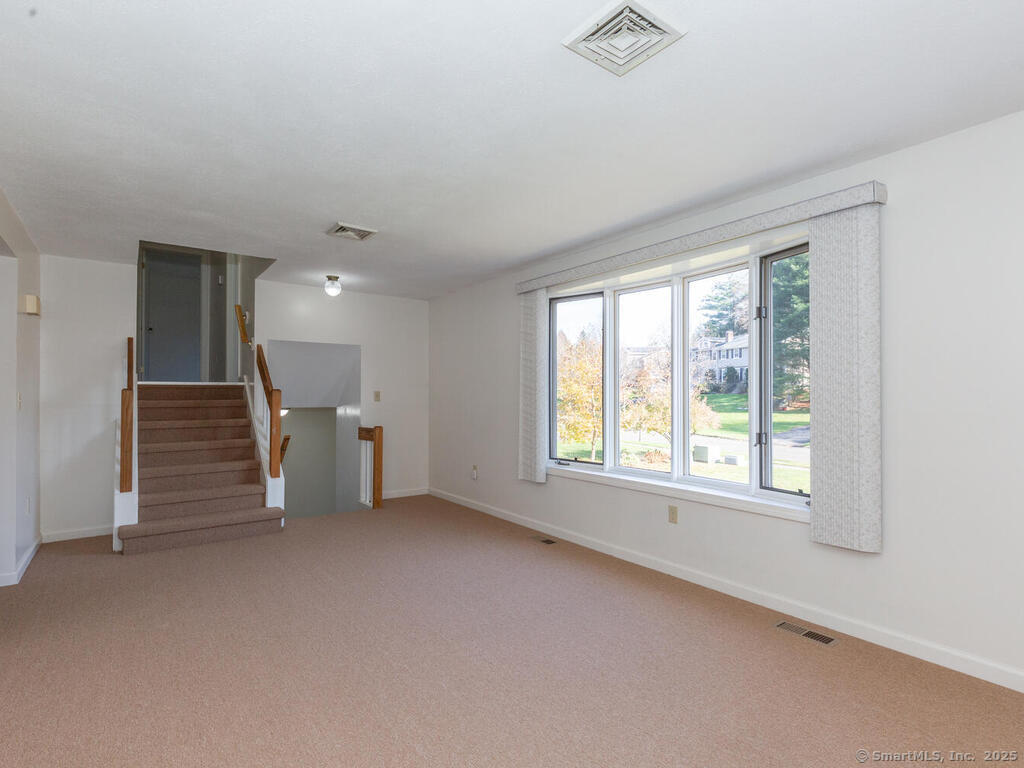 26 Woodside Drive