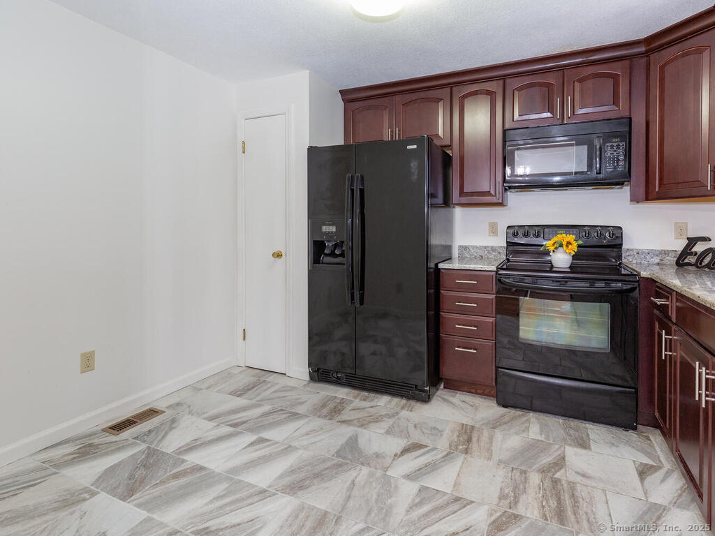 26 Woodside Drive
