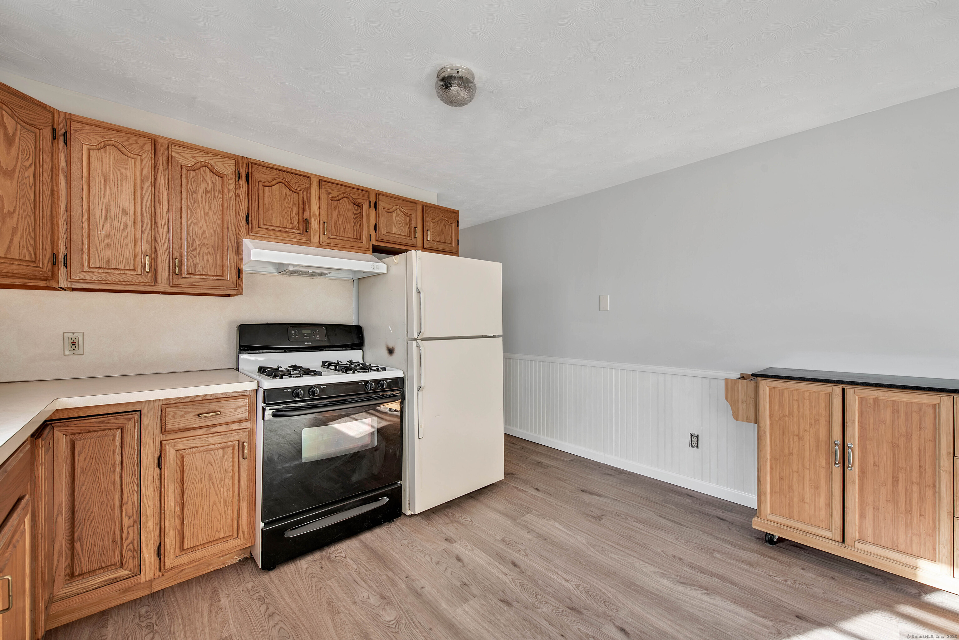 121 Oakland Avenue 2nd Floor