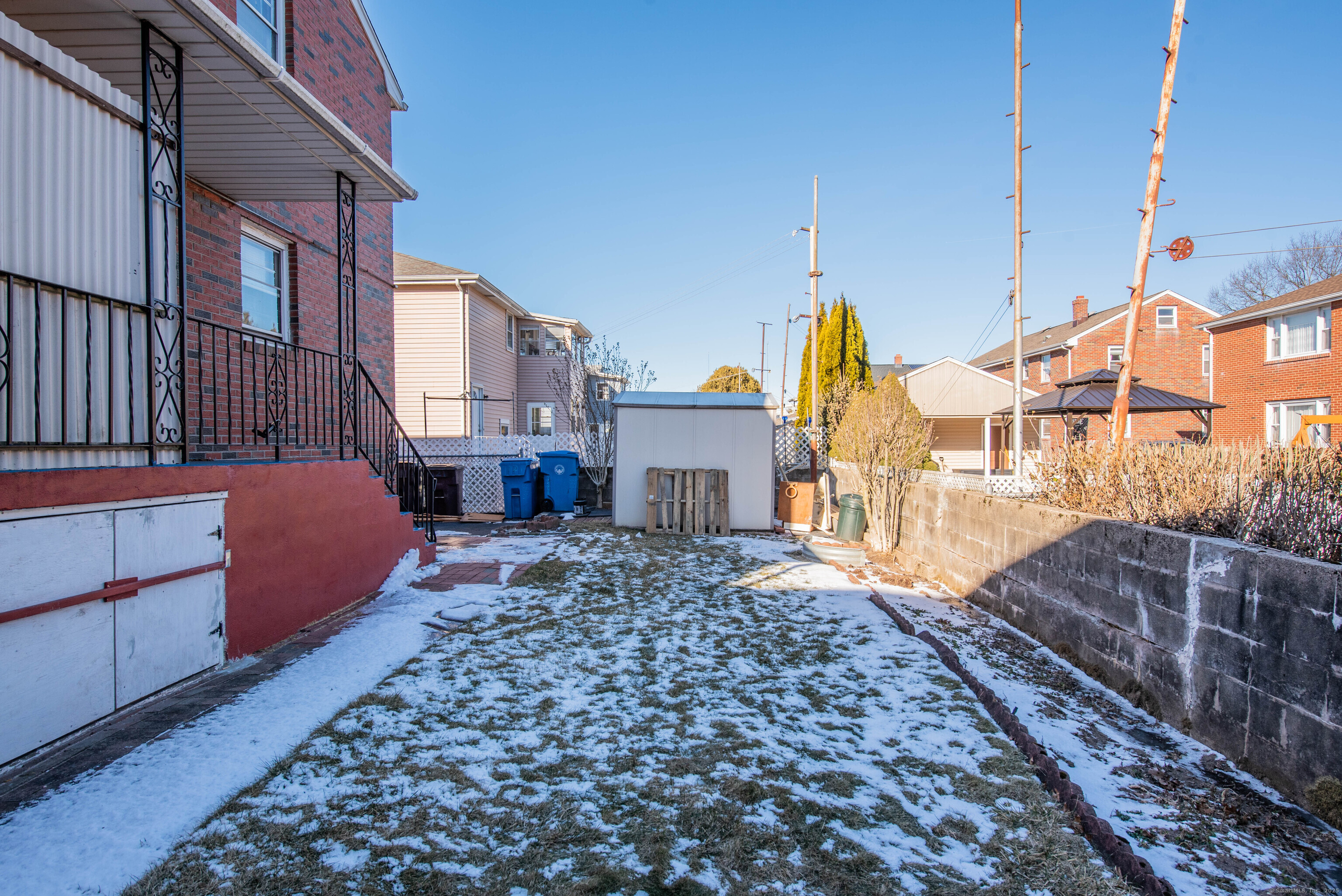 121 Oakland Avenue 2nd Floor